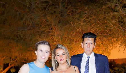  Sofía Torres, Monse Torres y Gabriel Zárate.