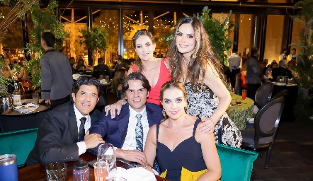  Marcelo Lozano, Juan Carlos Valladares, Maripepa Muriel, Ximena Navarrete y Rocío Muriel.