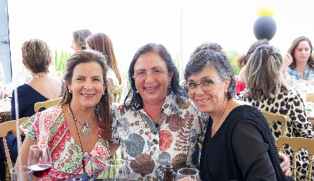  Martha Elena Muñiz, Marcela Rangel y Mónica Navarro.