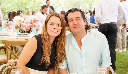  Ana Alvarado y Mauricio Lozano.