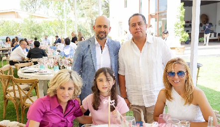  Luis García, Enrique de la Torre, Marcela Chávez, Valentina García y Karina Rodríguez.