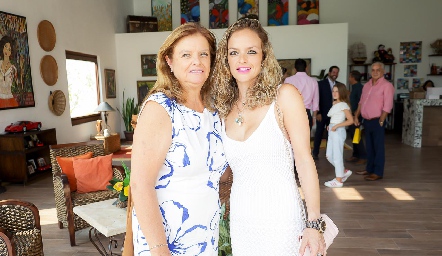  Ana Zermeño y Vero Alvarado.