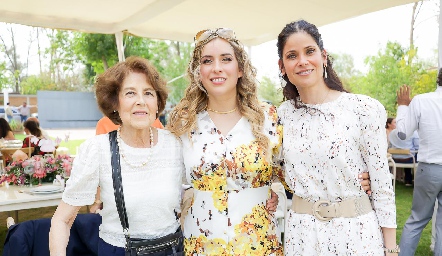 Graciela Alvarado, Gaby Alvarado y Graciela Morelos.