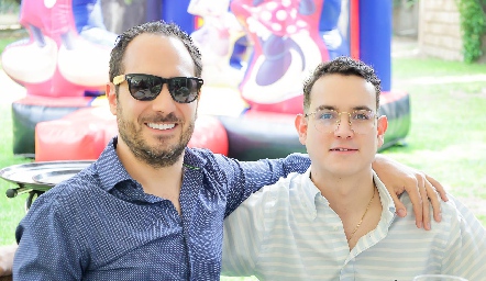  Oziel y Pedro Lamas Torres.