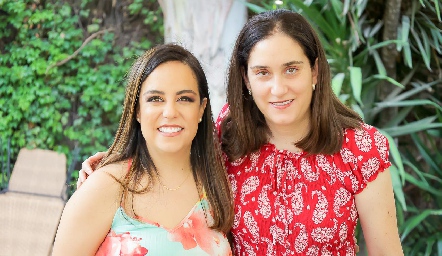  Ana Isa Torres y Paty Ramírez.