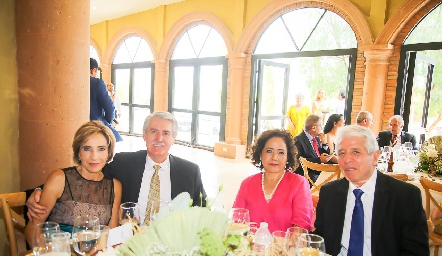  Paty de la Rosa, Mario Leal, Celia González y Amado Vega.