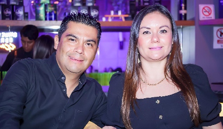  Edgar Hernández y Alejandra Ortiz.