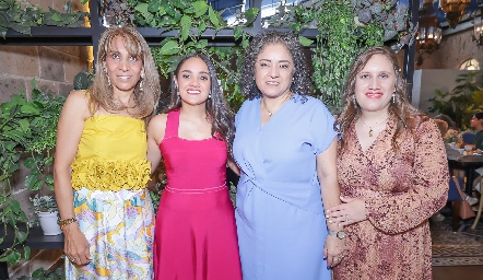  Martha Elena Díaz de León, Alejandra Villar, Fabiola Arriaga y Fabiola Villar.