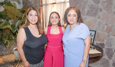  María Clara Ramírez, Alejandra Villar y Fabiola Arriaga.
