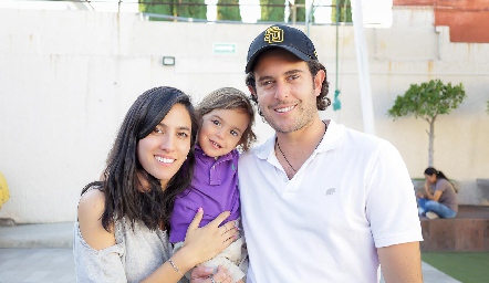  Claudia, Iker y Carlos Del Valle.