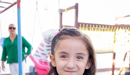  Mariana.