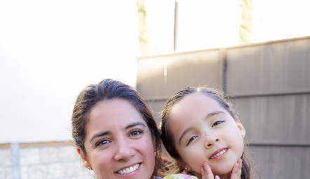  Yolanda Botello y María Inés.