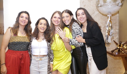  Mimó Navarro, María Lavín, Ana Sofía Solana, Silvia Guel y Fer Salazar.