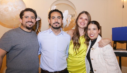   Manuel Mora, Victorio Ortiz, Ana Sofía Solana y Cristina Kasis.
