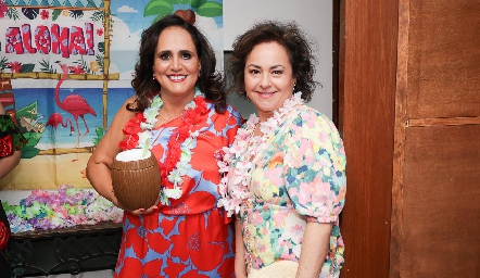  Alejandra Treviño y Rebeca Flores.