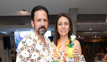  Hiram Gutiérrez y Marcela Gómez.