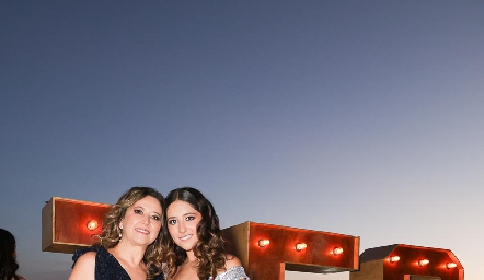  Verónica Guerra y Vero Espinosa.