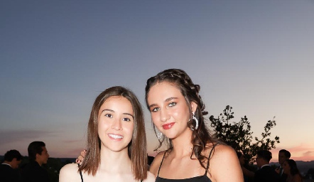  Melissa Zertuche y Natalia Escandón.