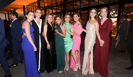  María Emilia Díaz, Claudia Hinojosa, Gabriela Flores, Gaby Fonseca, Silvia Tapia, Sofía Monzón, Claudia Torres y Claudia Carpizo.