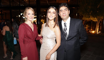  Claudia Carpizo, Claudia y Luis Torres.