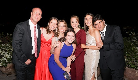  Ignacio y Pau Martín Alba, Maiela Conde, María Emilia Díaz, Claudia Carpizo, Claudia y Luis Torres.
