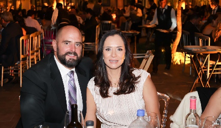  Agustín Loyo y Mónica Sutti.