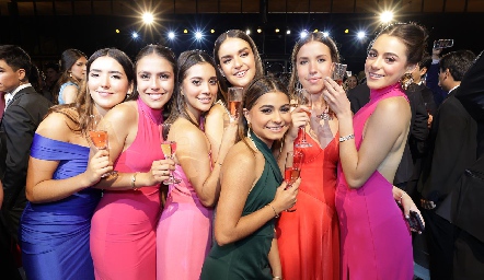  Inés Díaz del Castillo, Bárbara Nava, Sofía Monzón, Claudia Torres, Gaby Fonseca, Pau Martín Alba y Sigrid Zendejas.