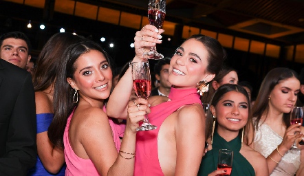  Amigas.