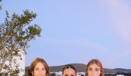  Sofía Rubín, Valeria Ortiz y Macarena Rosillo.
