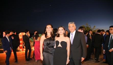  Yuli Rodríguez, María y Gerardo Gaytán.