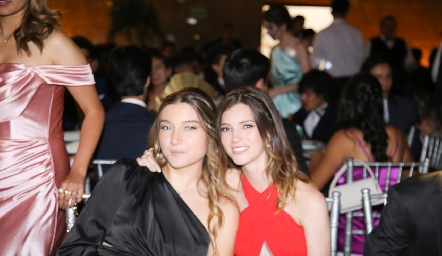  Yamilé y Camila Valladares.