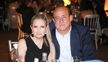  Yudith Trejo y Hugo Pérez.
