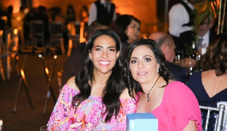  Ali Rosales y Raquel Jiménez.