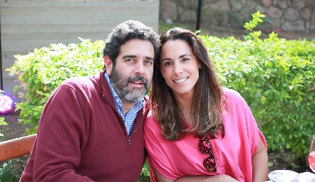  Cristóbal Lozoya y Alejandra Barrentos.