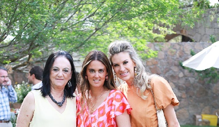  Melissa Gómez, Melissa Ruiz y Benilde Hernández.