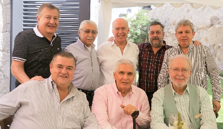  Jorge Rossel, Fernando Díaz de León, Manuel González Carrillo, Santiago Maza, Virgilio Garza, Nicolás Mina, Federico Alcalde Martínez e Ignacio Alcalá.