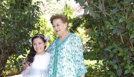  Alexa y Olivia Reyes.