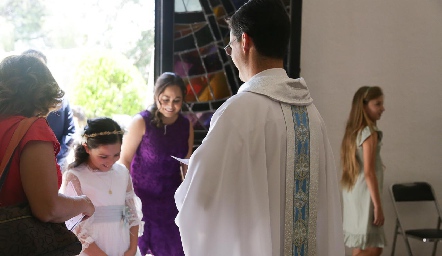  Iniciando la misa.