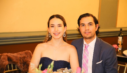  Natasha Hermosillo y Ernesto López .