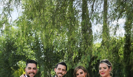 Francisco Rivera, Eduardo de Luna, Andrea Rivera y Paulina Rivera.