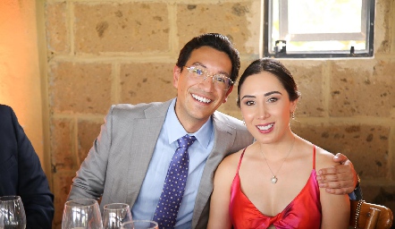  Santiago Gaviño y Fernanda Garza.