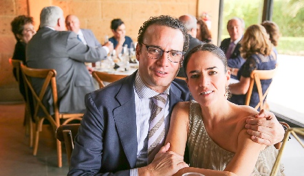  Xavier Nava y Nancy Puente.