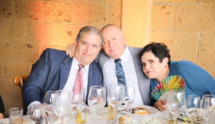 Alejandro Von Der Meden, Paco Lavin y Tita García.
