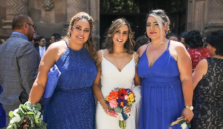 Ana Isabel Rivera, Andrea Rivera y Paulina Rivera.