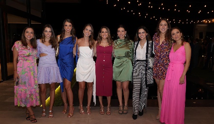  María José Ramírez, Ana Paula de los Santos, Isa Gaviño, Montse Anaya, Paulina Aguirre, Cristy Lorca, Adriana Olmos, Diana Olvera y Sofía César.