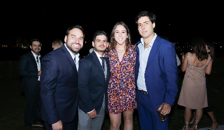  Jaime Alvarado, Oscar Cabrera, Diana Olvera y Gabriel Torres.