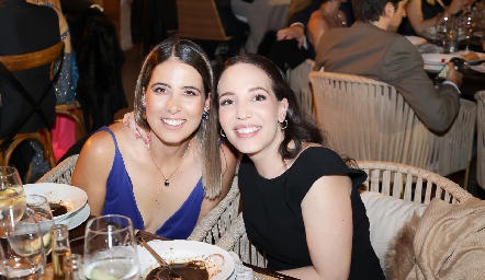  Cristina Kasis y Sofía Torres.