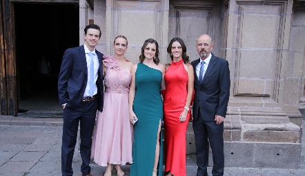 José Miguel Meade, Karina Navarro, Melissa Meade, María Emilia Meade y Ricardo Meade.