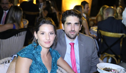  Arturo Martínez y Henriette González.