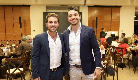  Roberto y Alejandro.